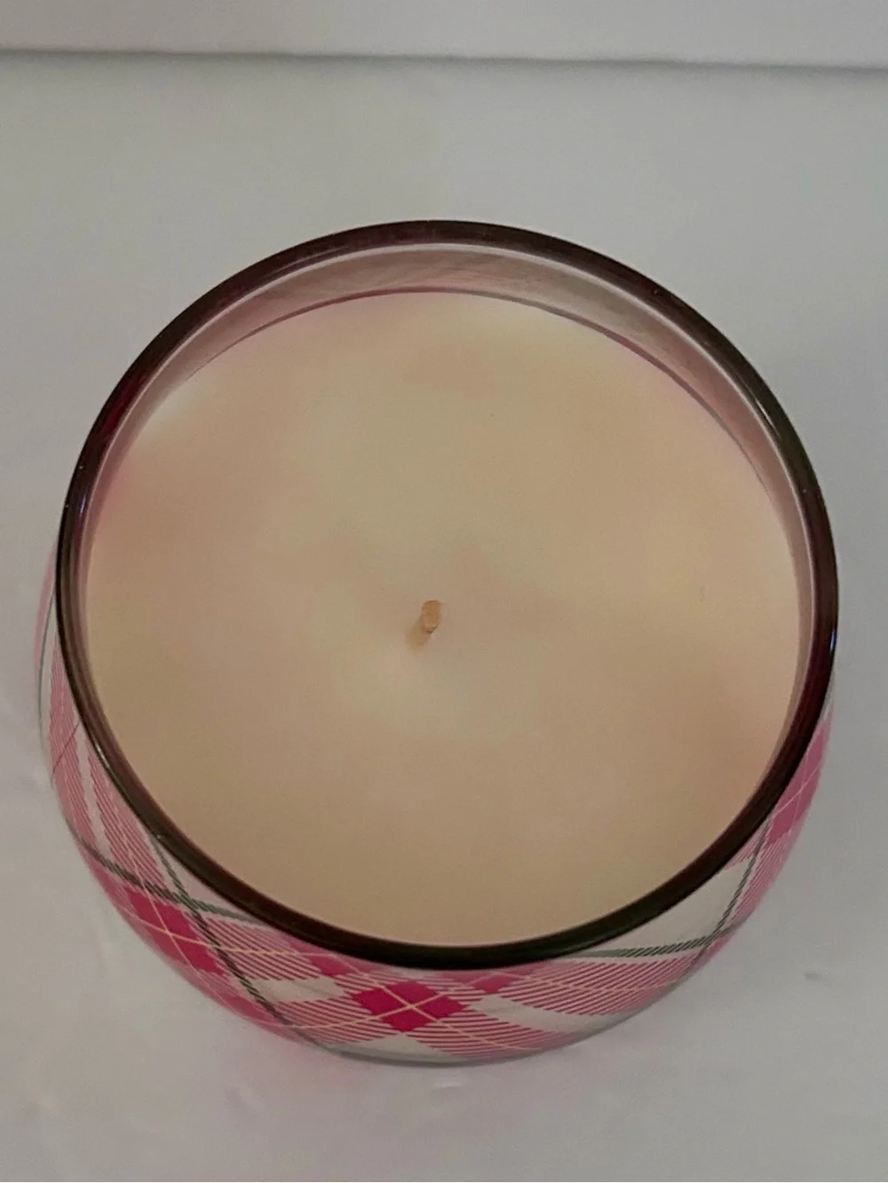 Bath & Body Works Winter Candy Apple Red, Cream and Green Plaid Jar Candle